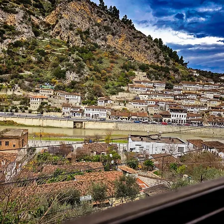 Taraca Gorice - Unesco Quarter Hotell 4*