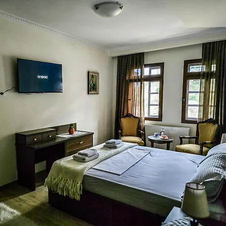 Hotel Taraca Gorice - & Restaurant Unesco Quarter 4*
